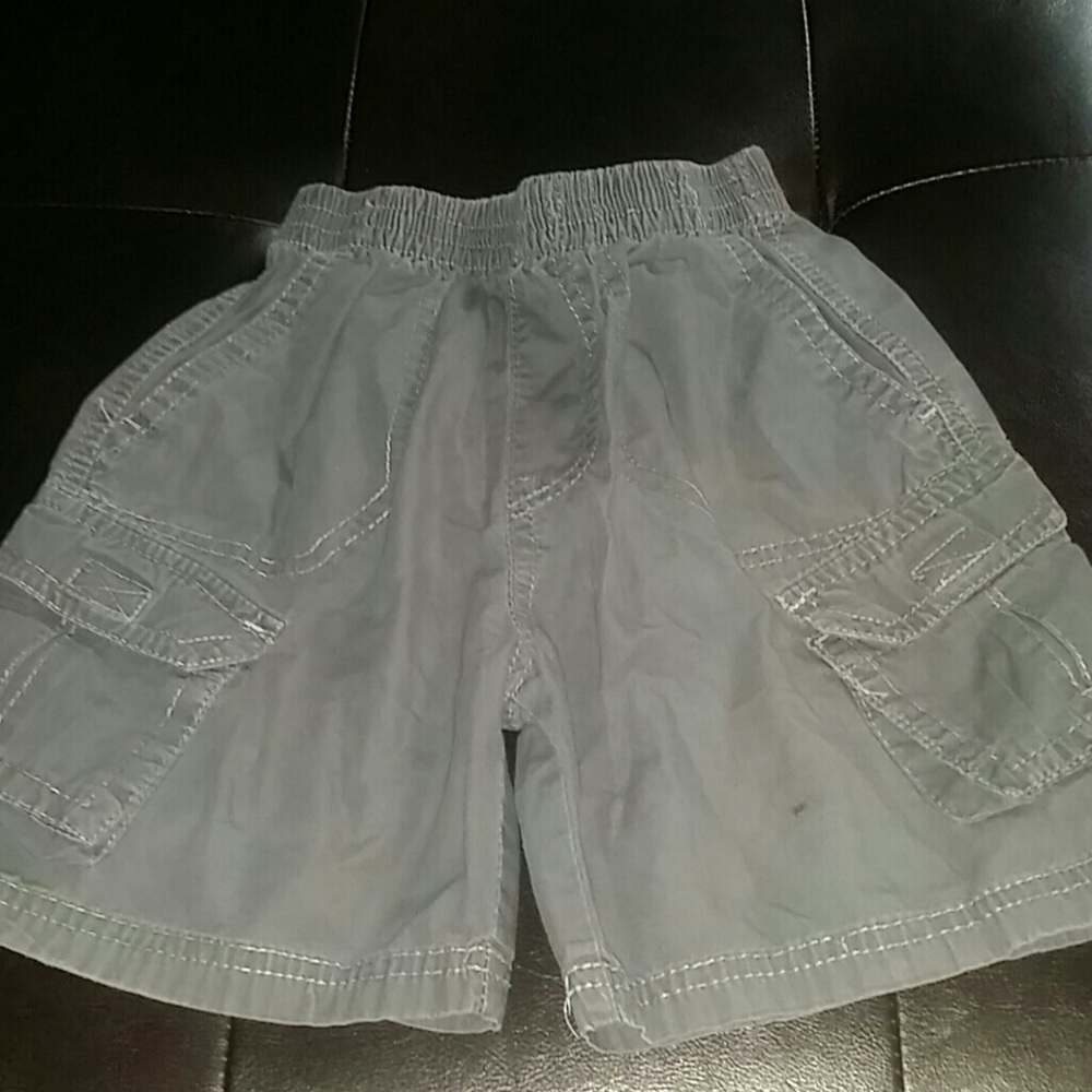 Toddlers boys Faded Glory size 5 Gray shorts
